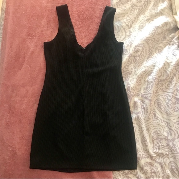 Forever 21 Dresses & Skirts - Black Forever 21 bodycon